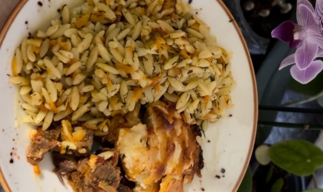 Çok Doyurucu: Zeytinyağlı Arpa Şehriye Pilavı