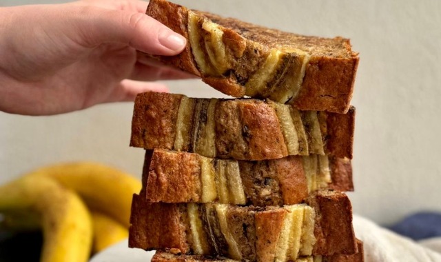 Olgun Muzlarla: Yumuşacık Banana Bread