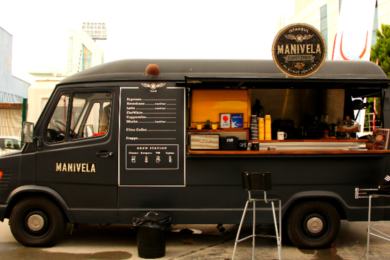 Kahve Aşıklarını Yolundan Alıkoyan Kahveci: Manivela Coffee Truck