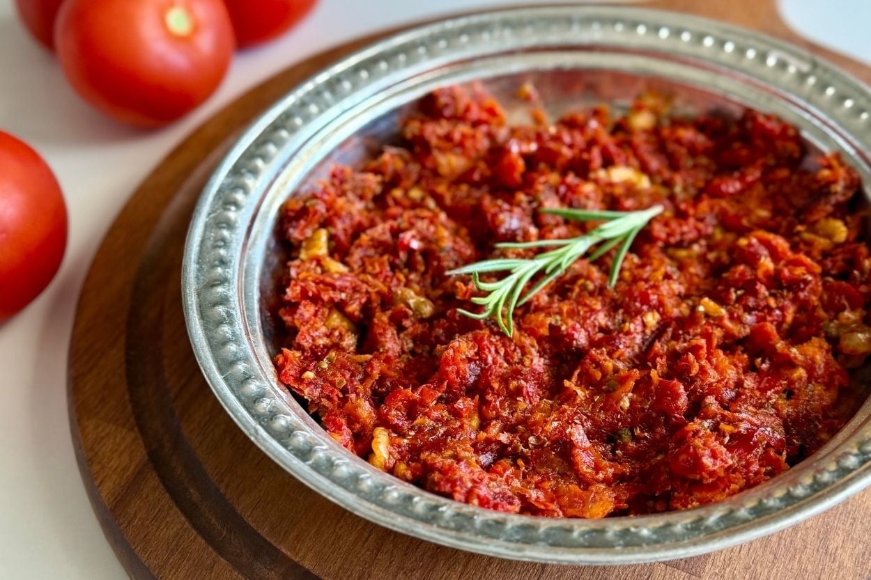 Gurme Lezzet: Kuru Domatesli Sos