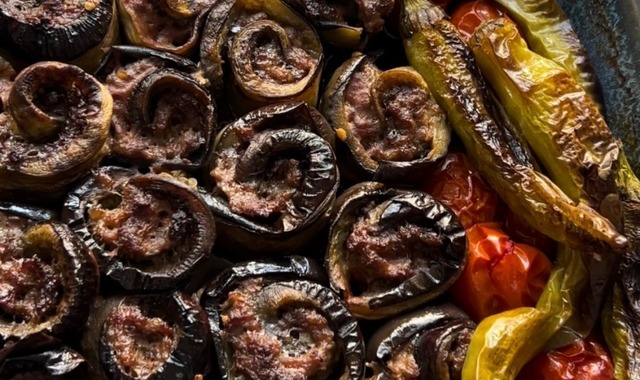 Büyüleyen Bir Ana Yemek: Rulo Patlıcan Kebabı