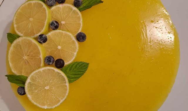 Pratik ve Ferahlatan: Yalancı Limonlu Cheesecake