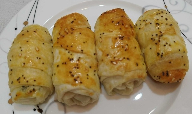 Nefis ve Çıtır: Kolay Patatesli Yufka Böreği