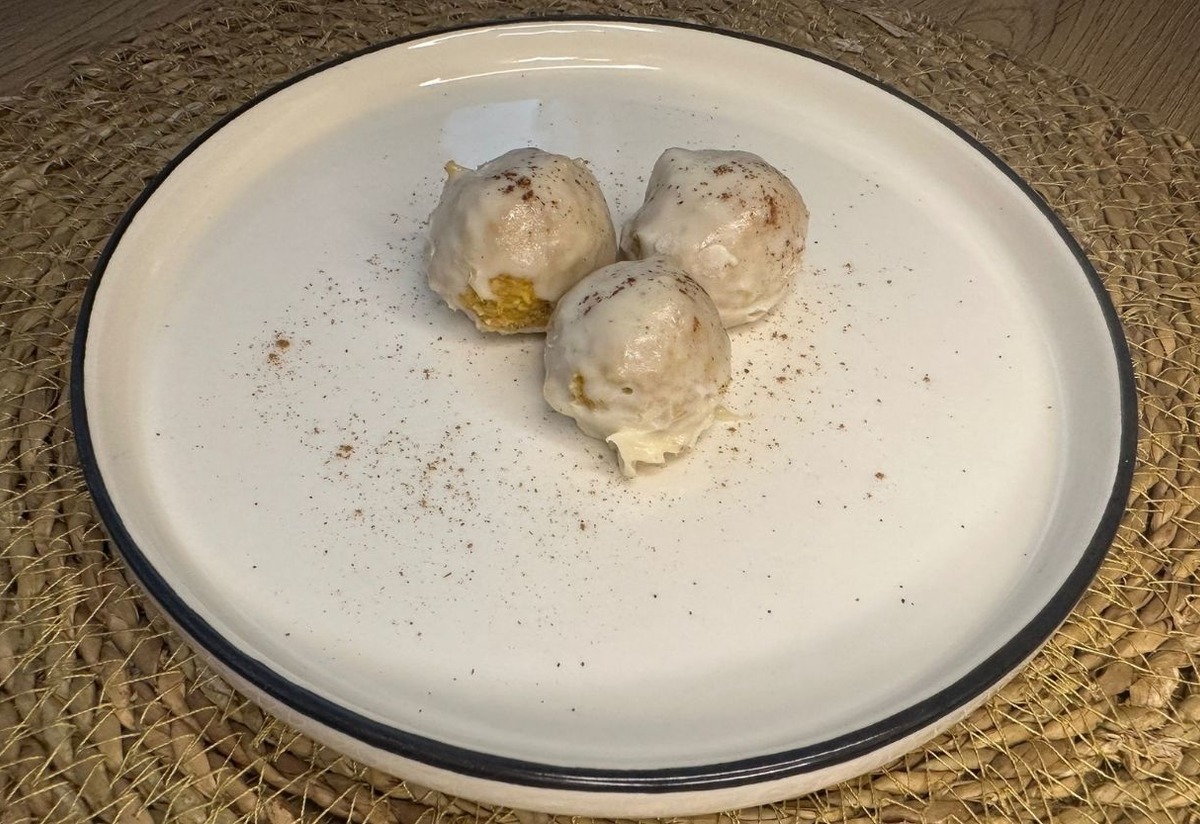 Profiterol Tadında: Bal Kabaklı Tarçınlı Yulaf Topları Tarifi