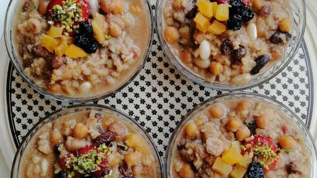 Çok Leziz: Ev Yapımı Sütlü Aşure