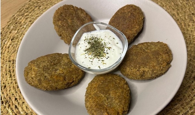 Kıtır Kıtır: Kızartılmış Mercimek Köftesi