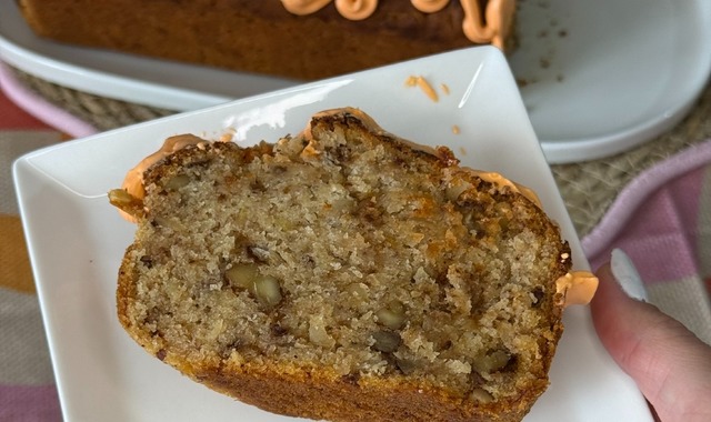 Fındık da Var: Glutensiz Muzlu Cevizli Kek