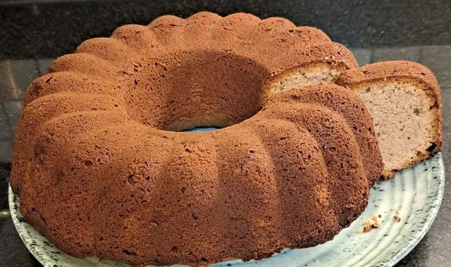 Çok Yumuşak: Yoğurtlu Limonlu Kek