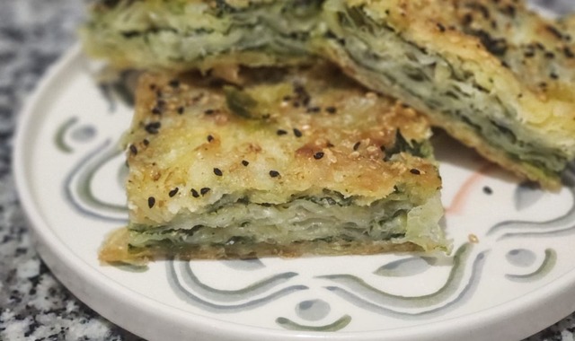 Bir Dilim Yetmez: Glutensiz Ispanaklı Güllaç Böreği