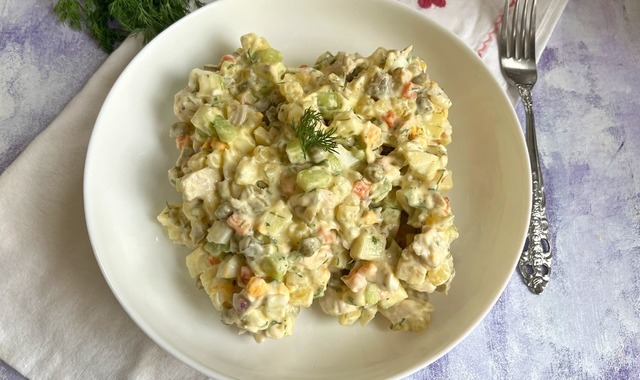 Orijinal Rus Salatası: Olivier Salatası