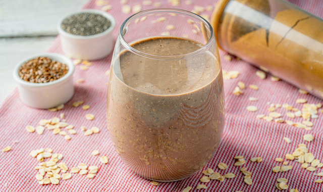 Güne Hafif Başlangıç: Muzlu Kahvaltılık Smoothie