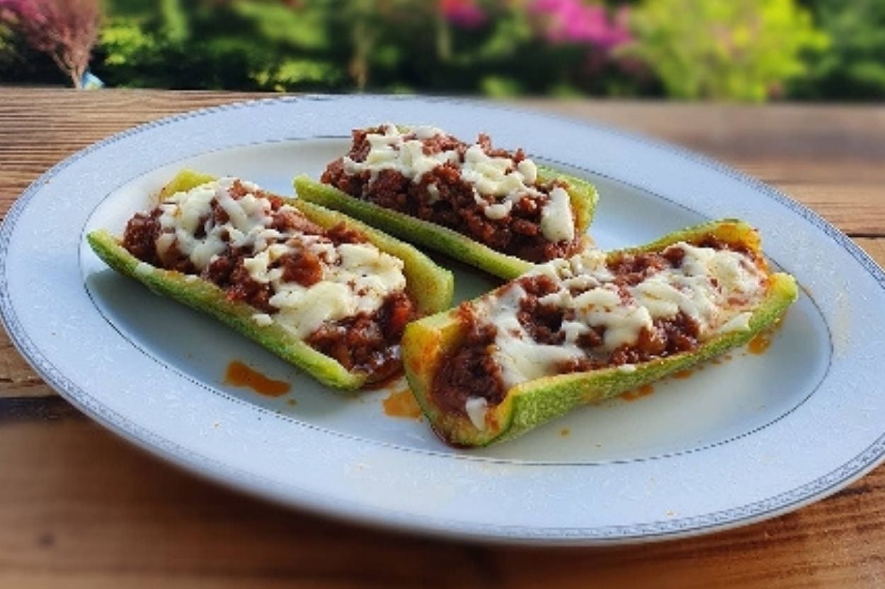 Herkes Bayılacak: Fırında Kıymalı Kabak Sandal