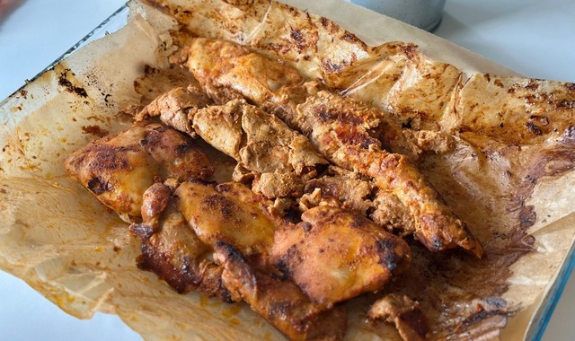 Viral Et Dönere Rakip: Yağlı Kağıtta Tavuk Döner