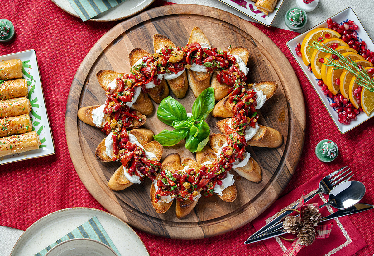 Yılbaşı Sofrasına: Kapya Bruschetta ve Acılı Ballı Börek Tarifi
