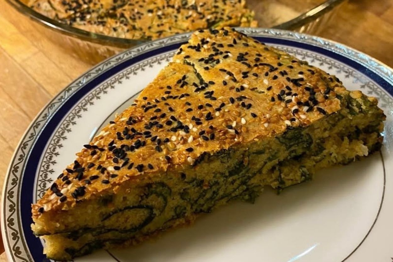 Kokusu Evi Sarar: Ispanaklı Mısır Unlu Çörek