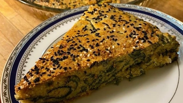 Kokusu Evi Sarar: Ispanaklı Mısır Unlu Çörek