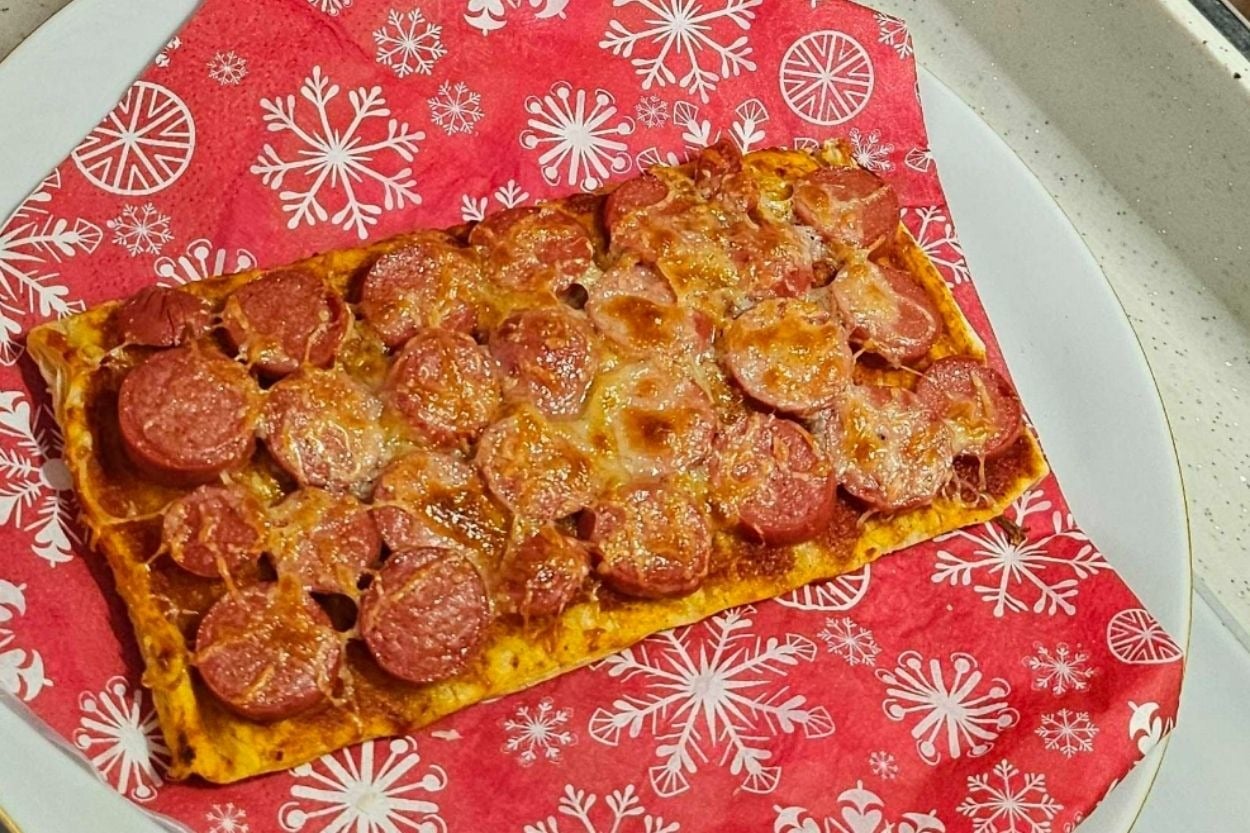 Güne Başlangıç: Milföyden Kahvaltılık Pratik Pizza