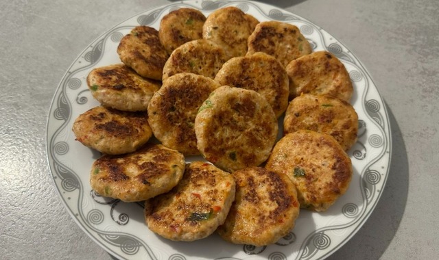 Anne Eli Değmiş Gibi: Sebzeli Tavuk Köfte