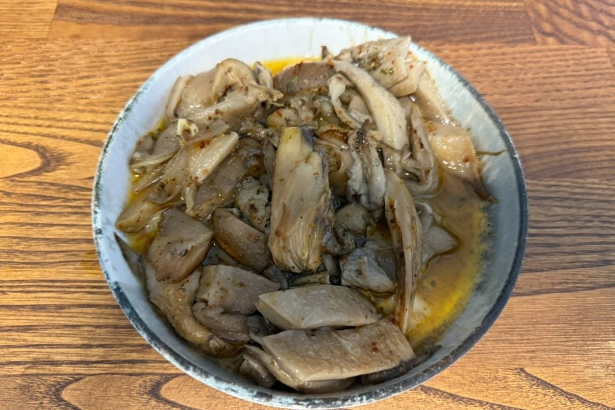 Şahane Aromalı: Sarımsaklı Tereyağlı İstiridye Mantarı
