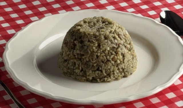 Tuğba'nın Tarifi: Müceddere Pilavı