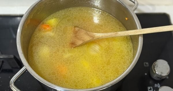 tavuklu-mercimek-corbasi-asama4