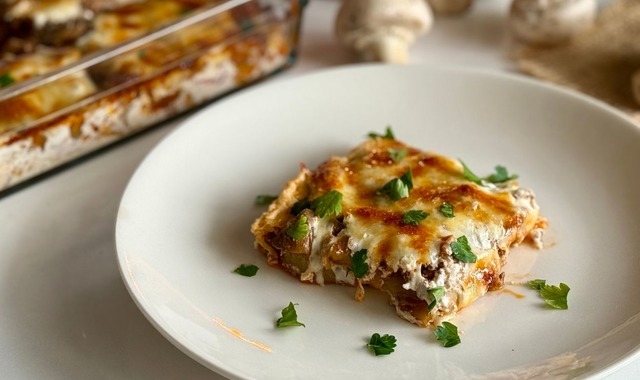 Kremalı ve Kaşarlı: Mantarlı Patates Oturtma