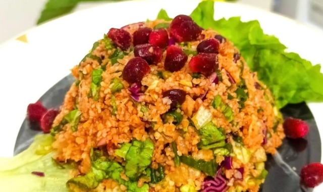 Melek'in Tarifi: Limonlu Nar Ekşili Kısır