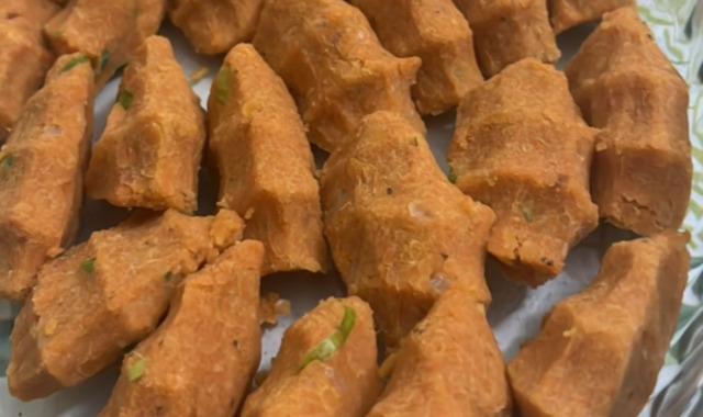 Münevver'in Tarifi: Kırmızı Mercimek Köftesi