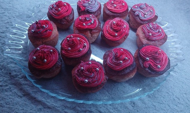 Hilal'in Tarifi: Havuçlu Cevizli Cupcake