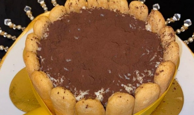 Buket'in Tarifi: Kedi Dilli Tiramisu Pastası