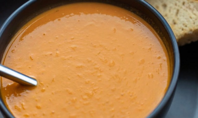 Buket'in Tarifi: Zencefilli Mercimek Çorbası