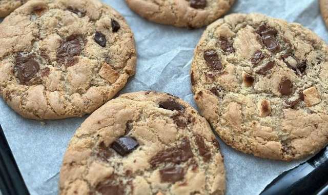 Kahvenin Yanına: Glutensiz Çikolatalı Cookie