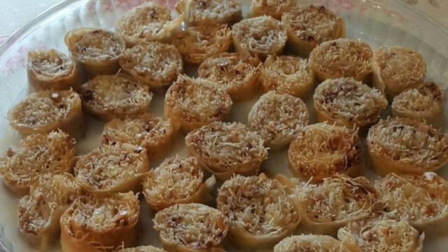 Mert'in Tarifi: Kadayıflı Rulo Baklava