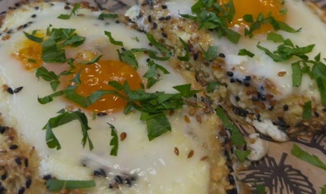 Işılay'ın Tarifi: Glutensiz Yumurtalı Mini Pide
