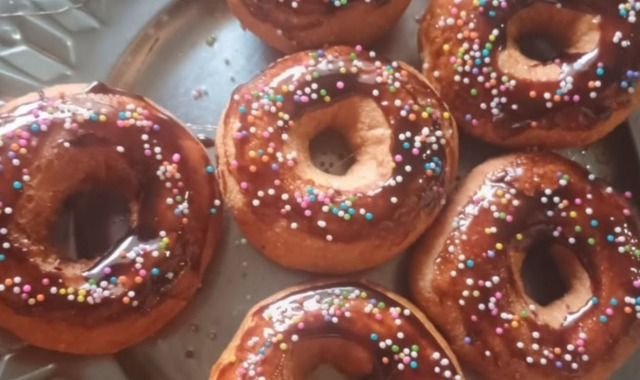 Elif'in Tarifi: Pastane Usulü Donut