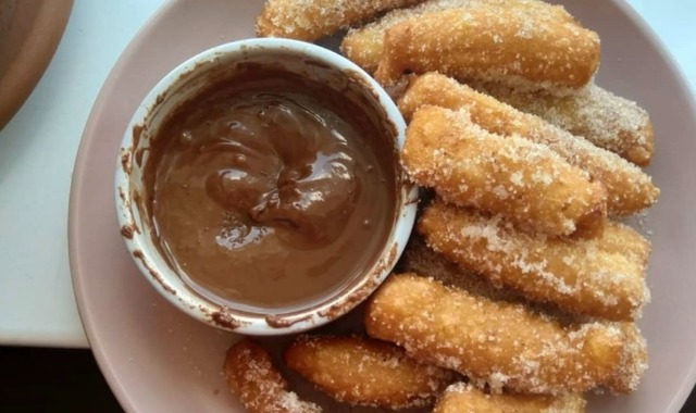 Elif'in Tarifi: İspanyol Tatlısı Churros