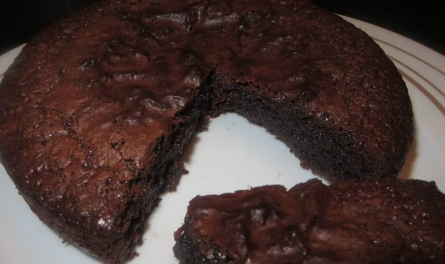 Pakize'nin Tarifi: Tam Kıvamında Brownie