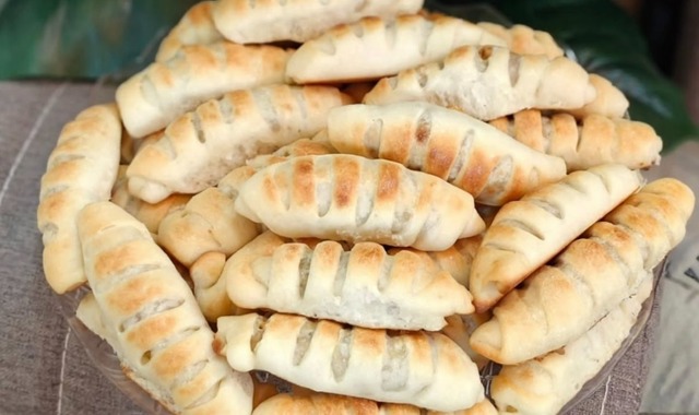 Pakize'nin Tarifi: Maydanozlu Peynirli Yumuşacık Poğaça