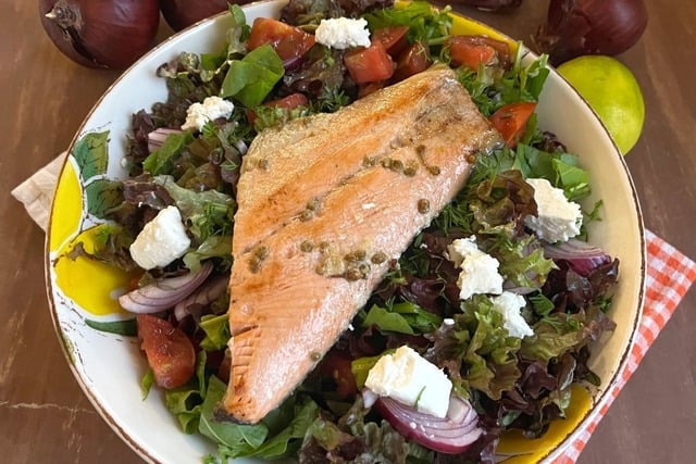 Somonlu Salata Tarifi