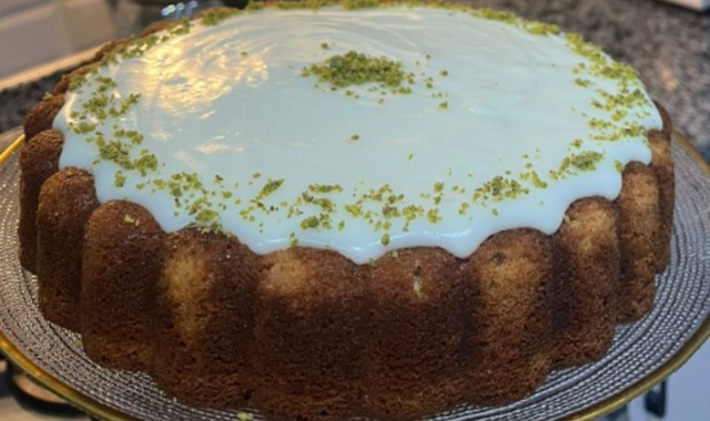 Bircan'ın Tarifi: Tam Kıvamında Havuçlu Kremalı Kek