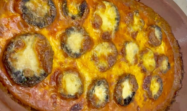 Melek'in Tarifi: Fırında Domates Soslu Mantar