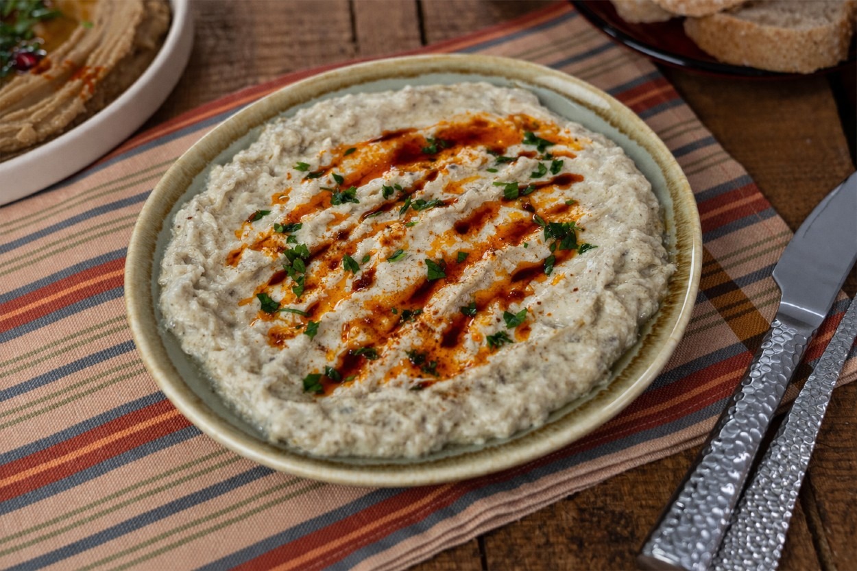 Patlıcanlı Mezeler: En Sevilen 22 Nefis Patlıcanlı Meze Tarifi