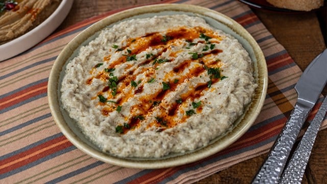 Patlıcanlı Mezeler: En Sevilen 22 Nefis Patlıcanlı Meze Tarifi