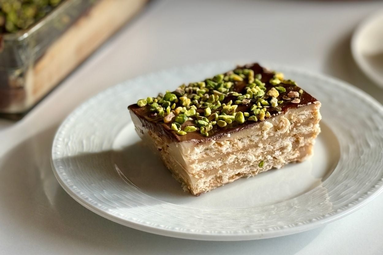Yalancı Tiramisu: Kahveli Bisküvili Pasta