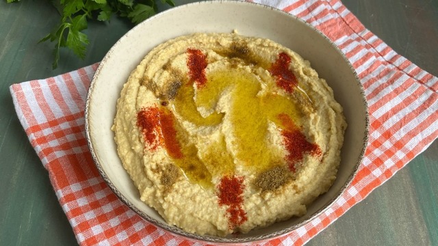 Çok Daha Sade: Tahinsiz Humus