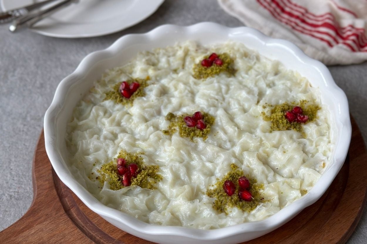 Ramazan Sofralarına: Fıstıklı Güllaç