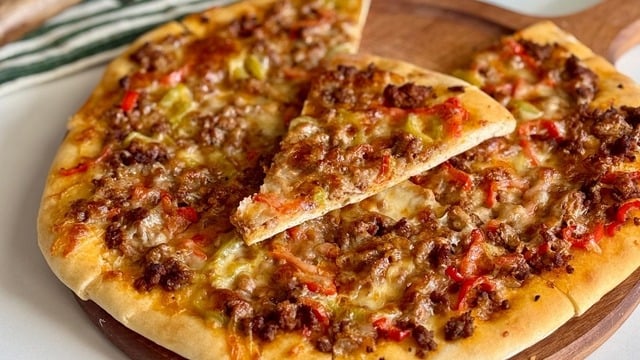 Pideye Rakip: Kıymalı Pizza