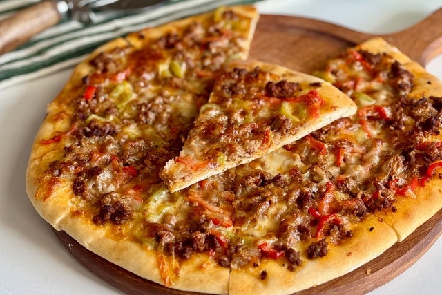 Kıymalı Pizza Tarifi