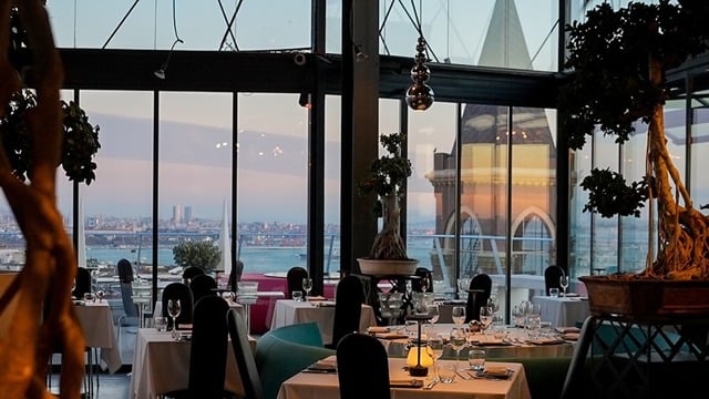 Taksim Mekanları: Taksim’de Gidilecek En İyi 15 Mekan