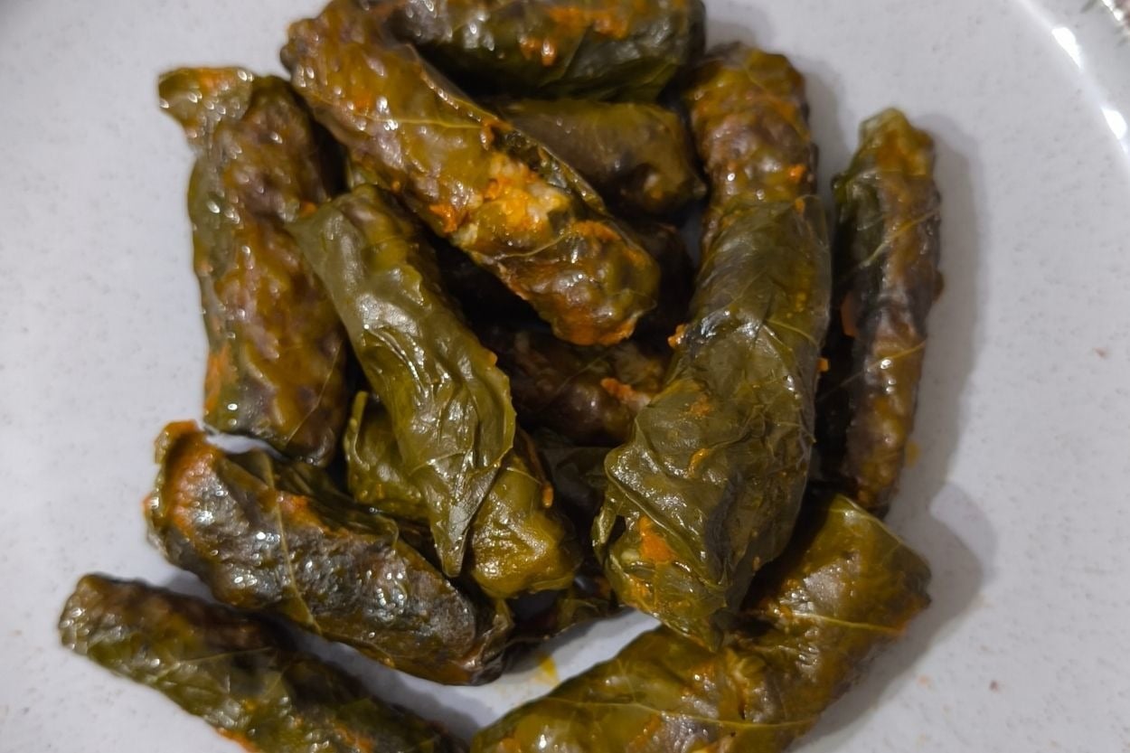Özlem'in Tarifi: Karalahana Dolması